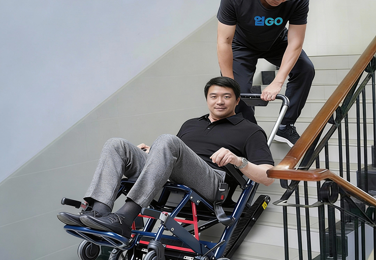 휠체어 계단이동 서비스